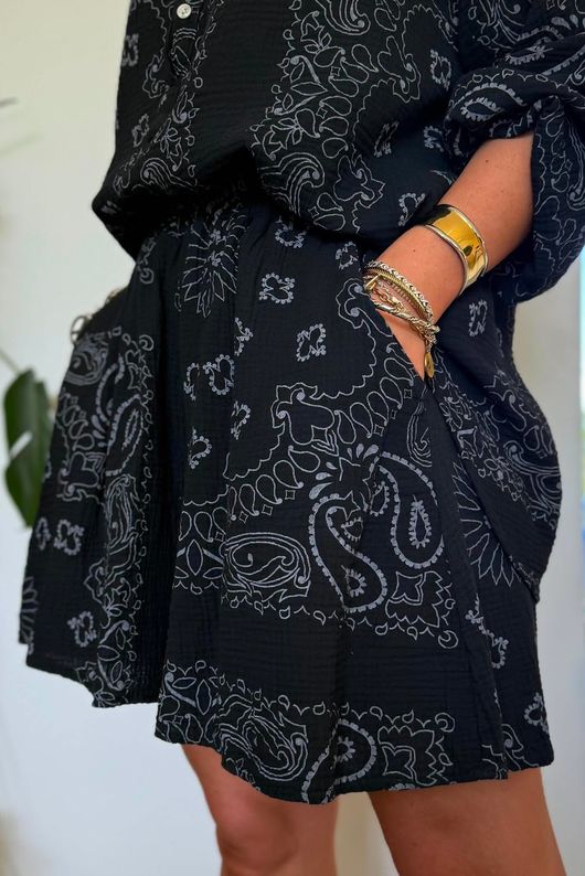 Ole Bubble Cotton Bandana Shorts Black